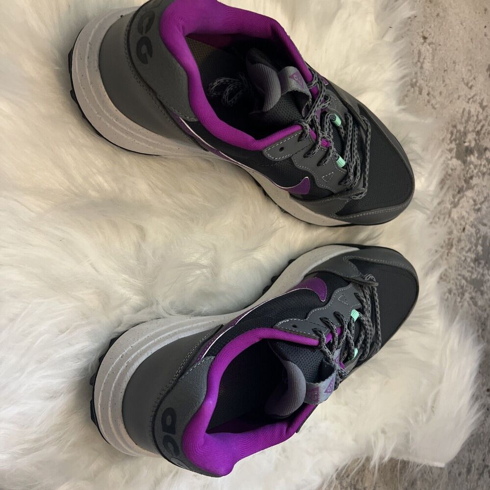 Nike Men's ACG Lowcate Trail Hiking Shoes Smoke Grey Purple Green Size 10.5 NEW - Picture 3 of 16